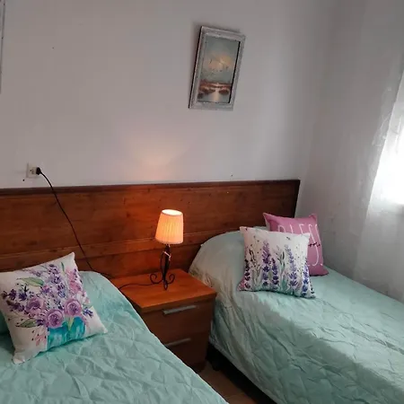 Conil, Centrico Y Cerca De La Playa Apartamento
